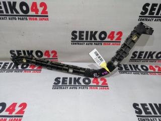 Крепление бампера заднее левое Honda Fit Shuttle 2012