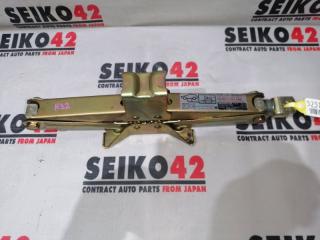 Домкрат Honda Stepwgn