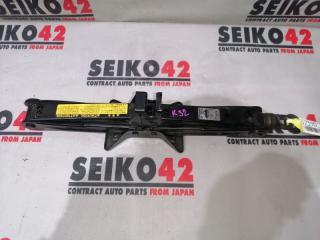 Домкрат Toyota Porte