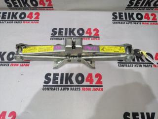 Запчасть домкрат Nissan Avenir