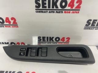 Блок управления стеклоподъемниками передний правый Nissan March 2010