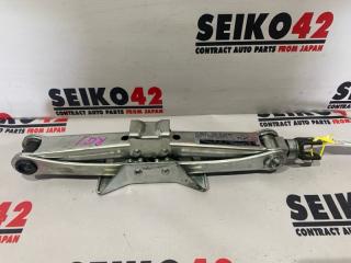 Домкрат Honda Stepwgn