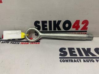 Крюк буксировочный