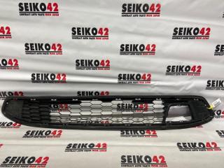 Запчасть решетка радиатора передняя Honda Freed 2016