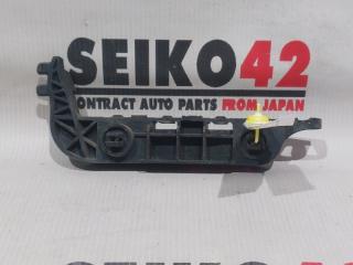 Запчасть крепление бампера переднее правое Honda Civic 2001