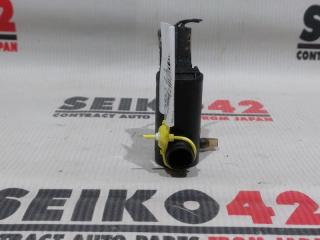 Запчасть мотор омывателя передний Mitsubishi Pajero IO 2001