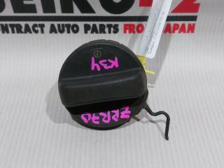 Запчасть пробка бензобака Toyota Voxy 2010