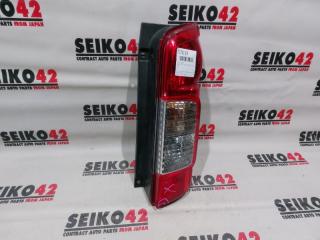 Стоп задний правый Nissan NV350 Caravan 2012
