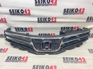Решетка радиатора передняя Honda Fit Shuttle 2012