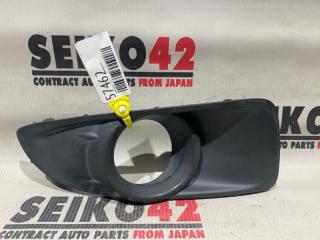 Фото запчасти заглушка бампера передняя правая Mazda Atenza 2005 контрактная запчасть Запчасть заглушка бампера передняя правая Mazda Atenza 2005