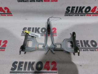 Крепление капота переднее Honda Fit 2014