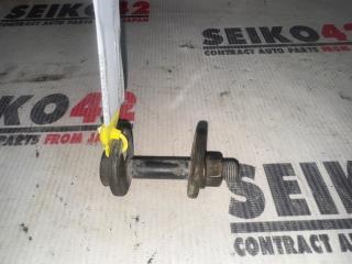 Запчасть болт регулировочный задний Toyota Mark II 1999