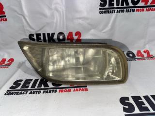 Запчасть туманка передняя правая Toyota Mark II Wagon Qualis 2001