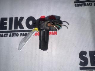 Датчик расхода воздуха Toyota Vitz 2000