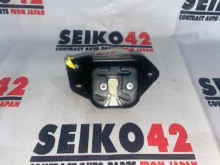 Запчасть замок багажника задний Nissan Note 2005