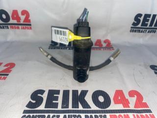 Запчасть мотор омывателя передний Toyota Funcargo 2001