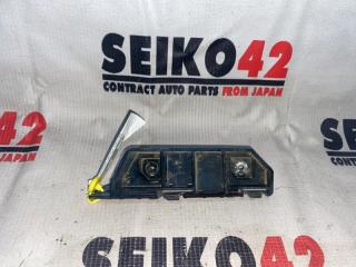 Запчасть крепление бампера переднее левое Honda Fit 2002