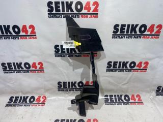 Запчасть защита радиатора передняя правая Mazda Atenza 2011