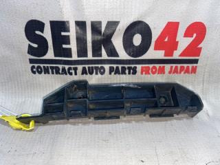 Запчасть крепление бампера переднее левое Honda Mobilio 2001