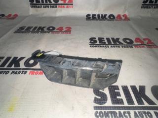 Запчасть крепление бампера переднее правое Honda Fit 2002