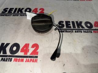 Запчасть пробка бензобака Toyota Voxy 2010