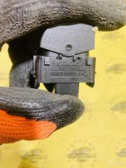 Кнопка стеклоподъемника Focus 3