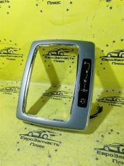 Фото запчасти накладка консоли кпп Mercedes-Benz C220 контрактная запчасть Запчасть накладка консоли кпп Mercedes-Benz C220