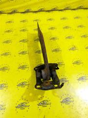 Рычаг продольный задний левый Passat B6