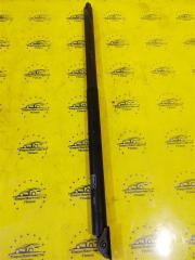 Амортизатор крышки багажника Ford Kuga 2 контрактная Амортизатор крышки багажника Ford Kuga 2