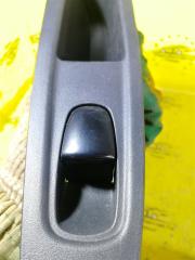 Кнопка стеклоподъемника задняя правая Qashqai J11