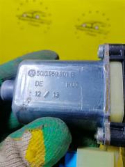 Моторчик стеклоподъемника передний левый Skoda Octavia A7 5E