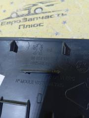 Накладка на торпедо 3008