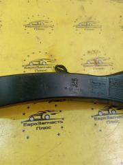 Кронштейн бампера задний правый 3008