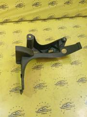 Крепление бампера правое Peugeot 3008