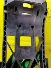 Кронштейн ручки двери Fabia 2 5J