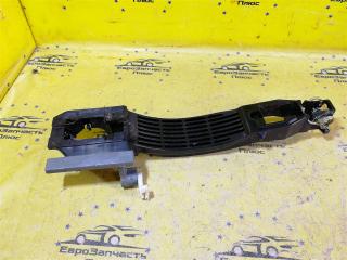 Запчасть кронштейн ручки задний левый Mazda 6