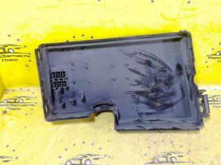 Крышка блока предохранителей Focus 2