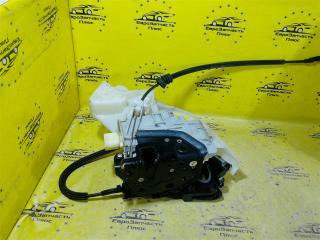 Фото запчасти замок двери задний правый Volkswagen Passat B6 контрактная запчасть Запчасть замок двери задний правый Volkswagen Passat B6