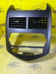 Рамка магнитолы Chevrolet Aveo