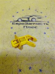 Защелка держателя Ford Focus 3 контрактная Защелка держателя Ford Focus 3