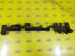 Кронштейн радиатора передний Nissan Qashqai