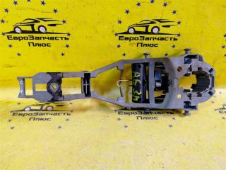 Кронштейн ручки двери левый Skoda Octavia A5