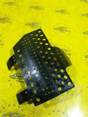 Защита блока предохранителей Ford Focus 2