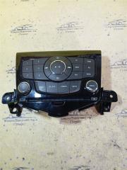 Блок управления магнитолой Chevrolet Cruze контрактная Блок управления магнитолой Chevrolet Cruze