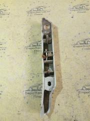 Кронштейн бампера передний правый Ford Focus 2