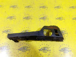 Кронштейн бампера передний правый Ford Focus 2