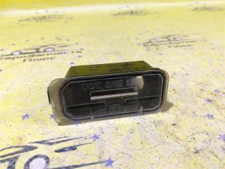 Фото запчасти подсветка номера багажника Ford Focus 2 контрактная запчасть Запчасть подсветка номера багажника Ford Focus 2