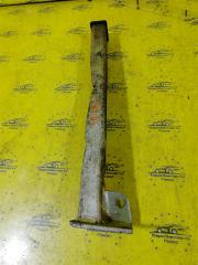 Кронштейн подрамника передний правый Peugeot 308