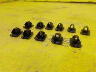 Клипса шумоизоляции капота Ford Focus 3