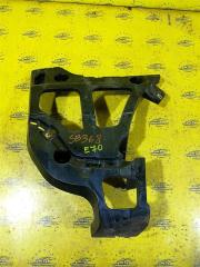 Фото запчасти крепление бампера заднее правое BMW X5 контрактная запчасть Запчасть крепление бампера заднее правое BMW X5